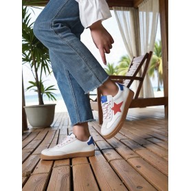 Basket femme Milvia White Findlay blanche à lacet avec étoile rouge et semelle gomme