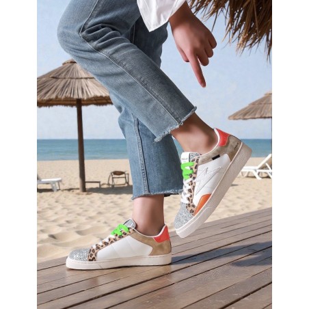 Basket Béryl Orange Findlay – Baskets femme blanches léopard, paillettes et détails orange