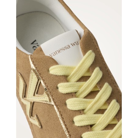 Baskets Monogramme Aura Initial Camel Vanessa Wu femme | La Boutique GDR