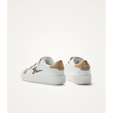 Vue arrière des baskets MAGGIE Originals perforées camel et léopard Vanessa Wu