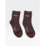 Les chaussettes Bisou Findlay avec un look féminin et casual.