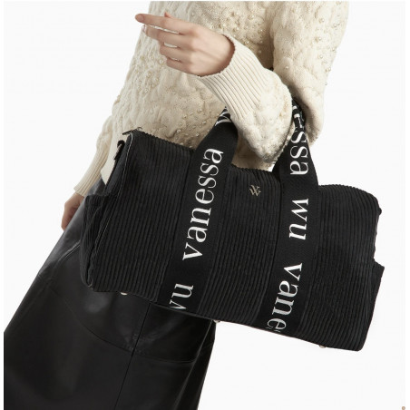 Grand sac bowling Adrienne noir Vanessa Wu porté à la main