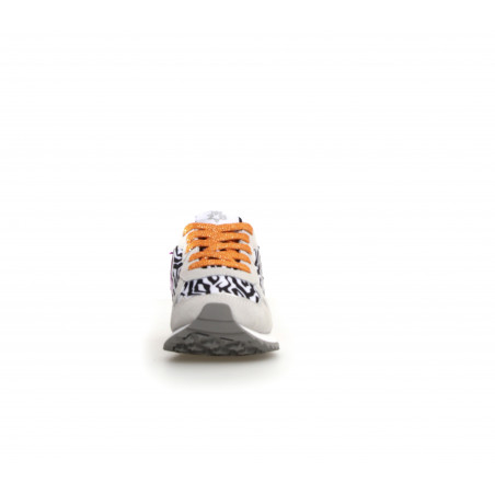 Jet - J - White/Black/Orange - W6YZ